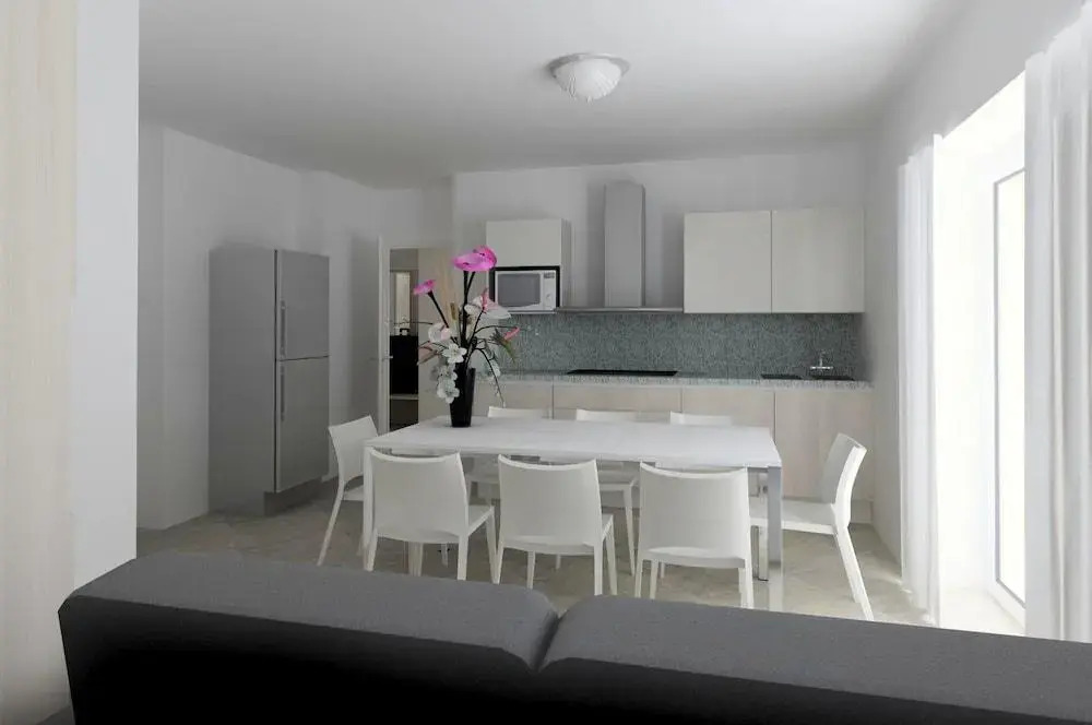 Nashira Apartments