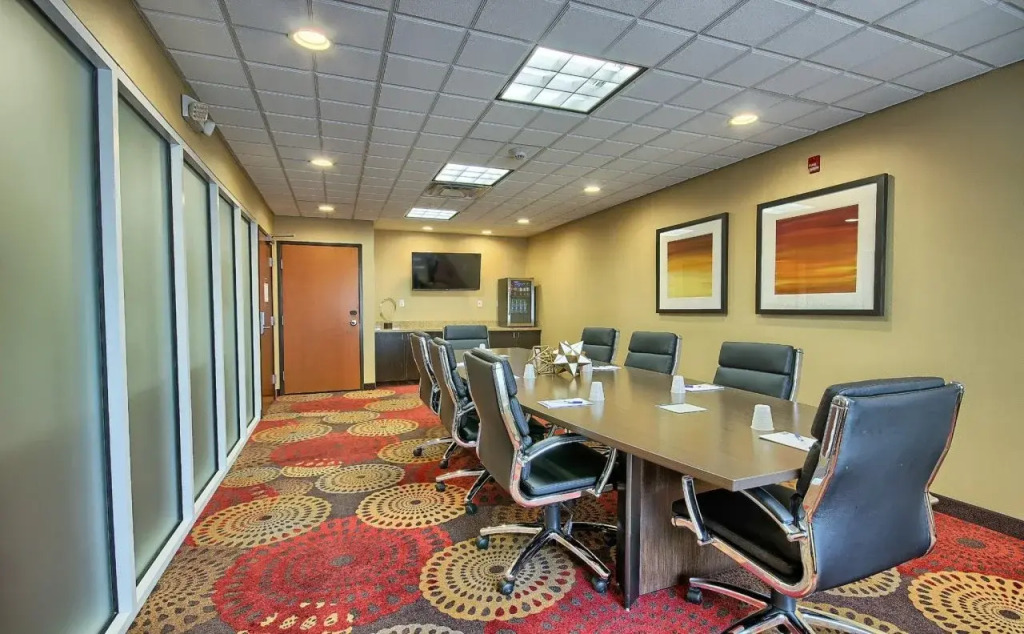 Holiday Inn Express & Suites Ironton by IHG