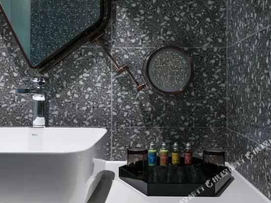 Zprime Hotel (Hangzhou Zijingang Intime City)
