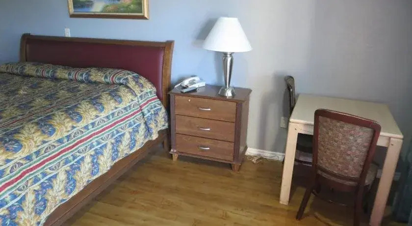 Mustang Inn and Suites