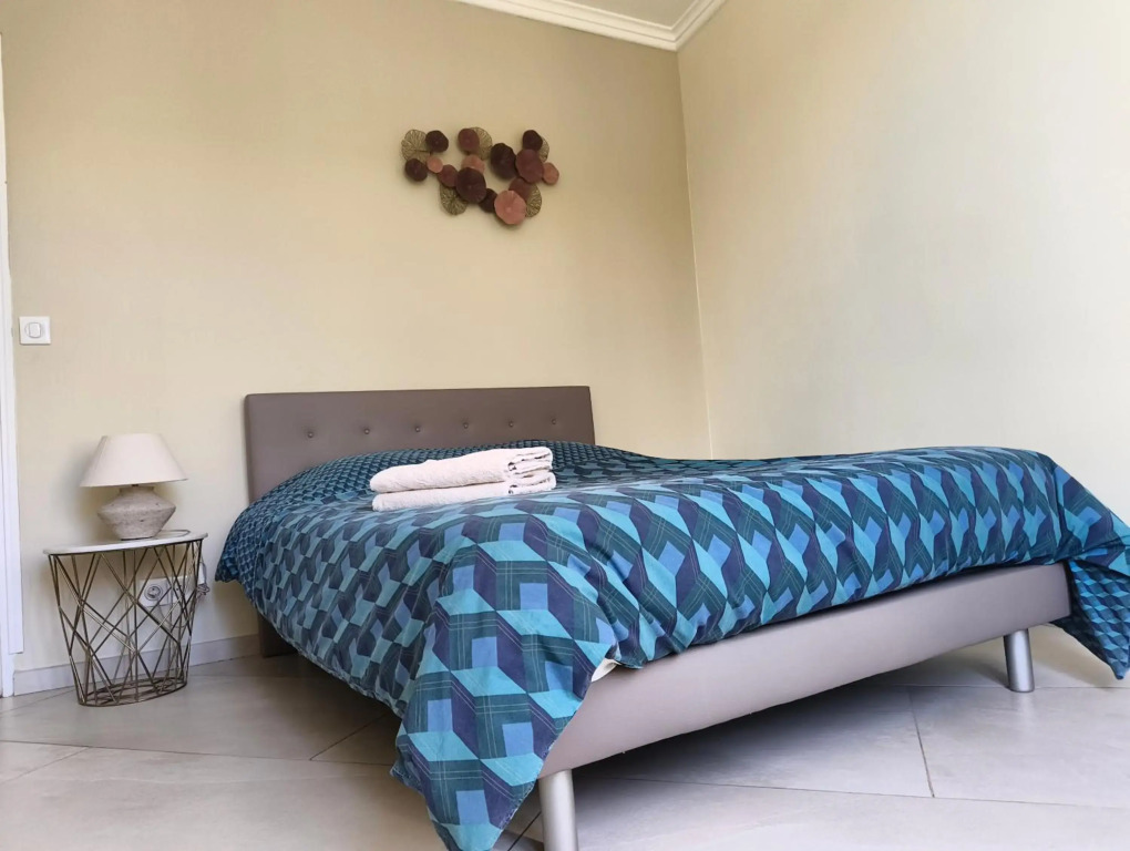 HOSTEL MEYERBEER - Rooms and Apartments