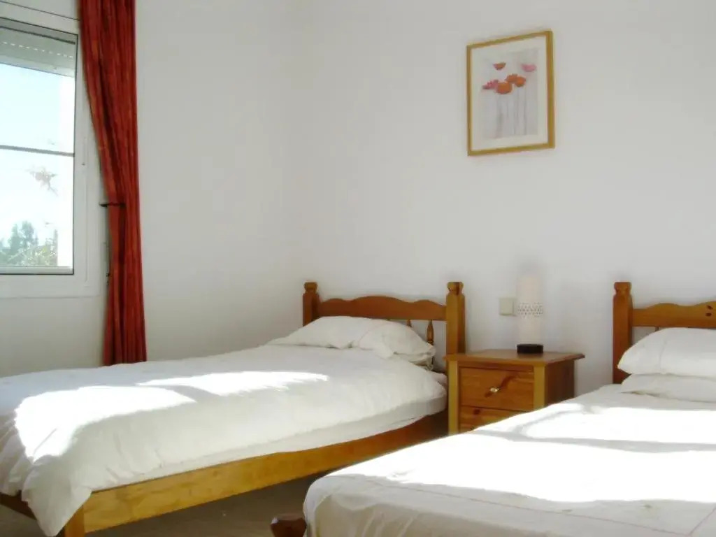 Villa Oasis 4bedroom villa with air-conditioning & large private swimming pool