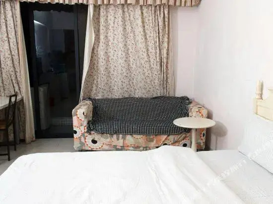 Huamei Apartment Hotel