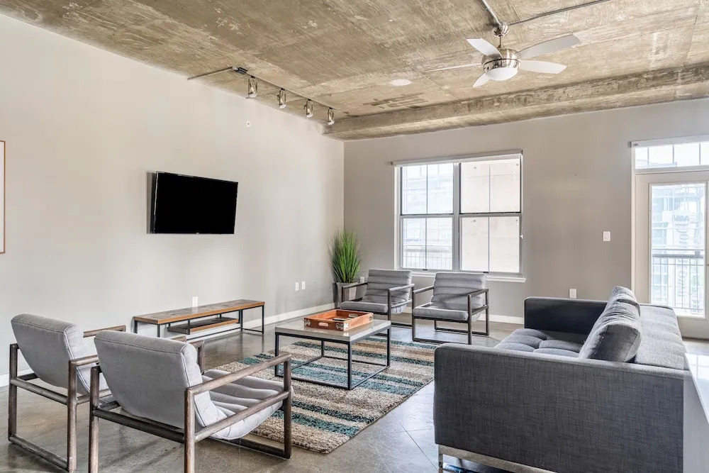 AMLI Downtown by Kasa Austin Downtown