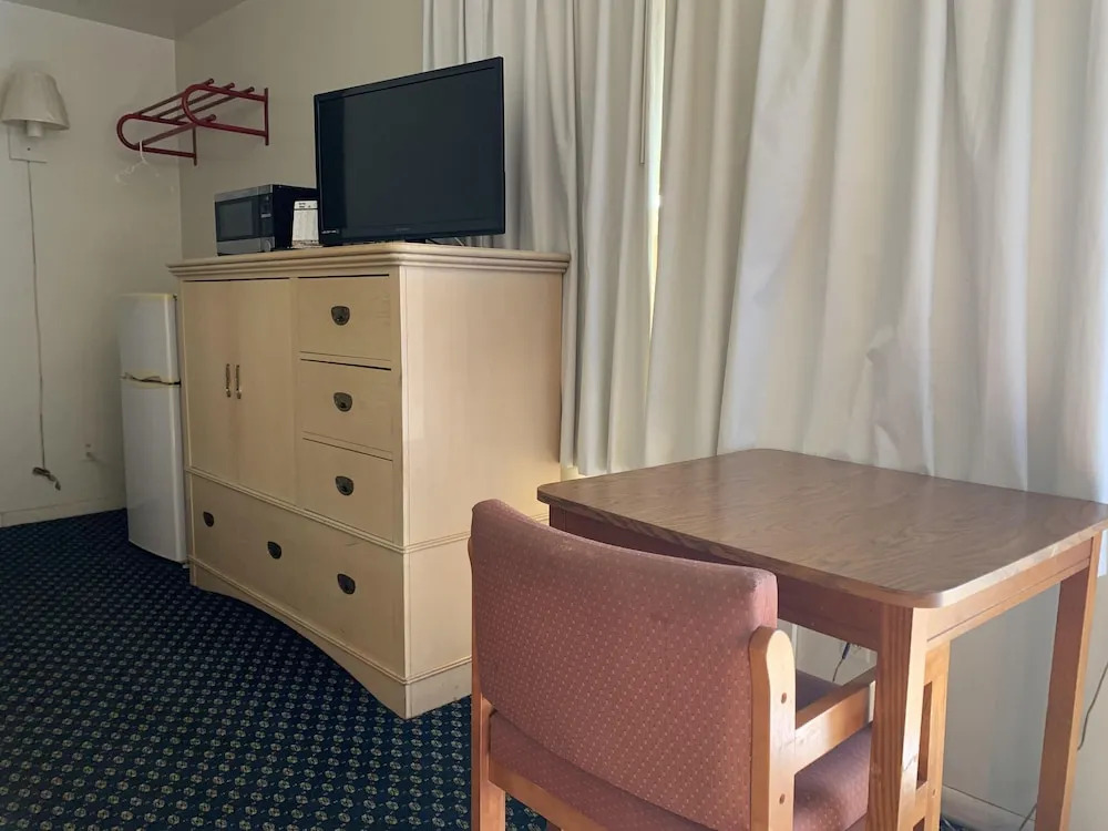 Surrey Motel