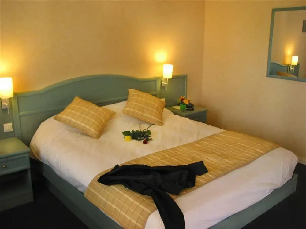 Hotel LOcéane Angers Parc Expo