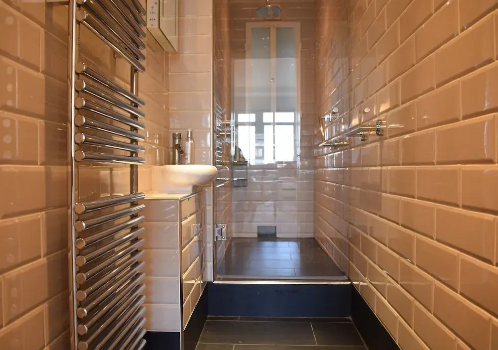 Vibrant 2 Bedroom Apartment in Central London