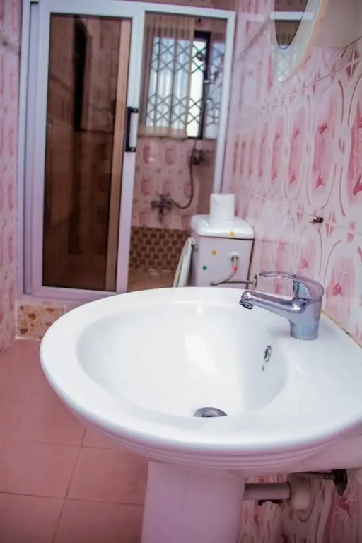 Elizz guest house