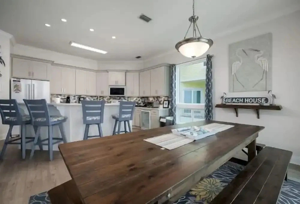 Courageous Beach House Suite D