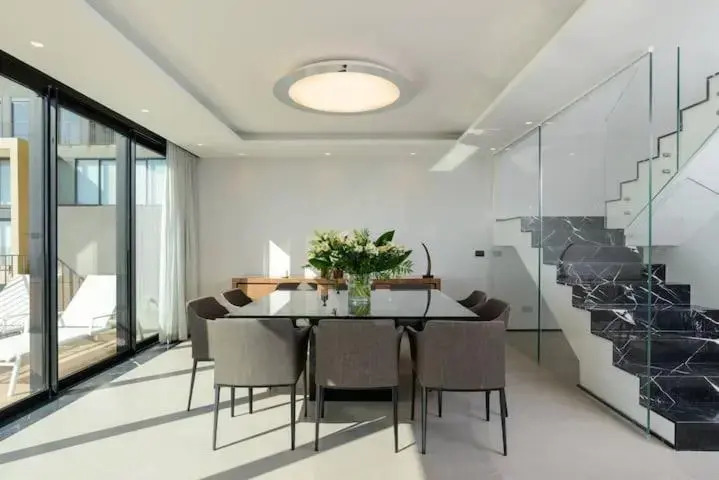 American Colony - 300 sqm Sea View by HolyGuest