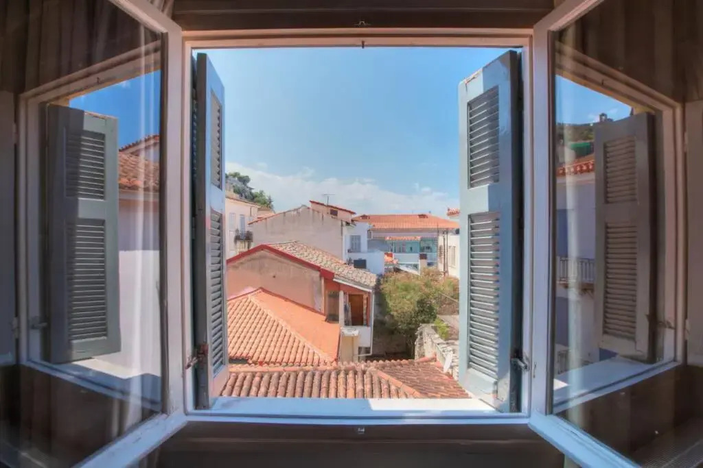 Anassa House