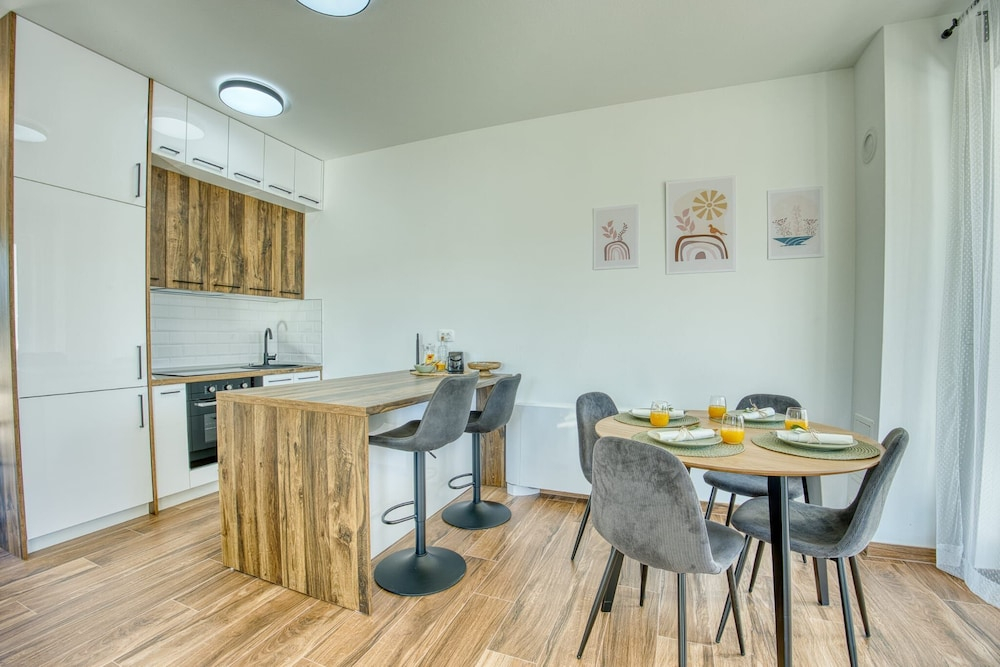 Apartments Labar