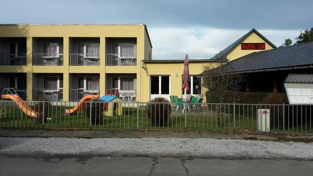Grill Terasz Étterem és Szálláshely