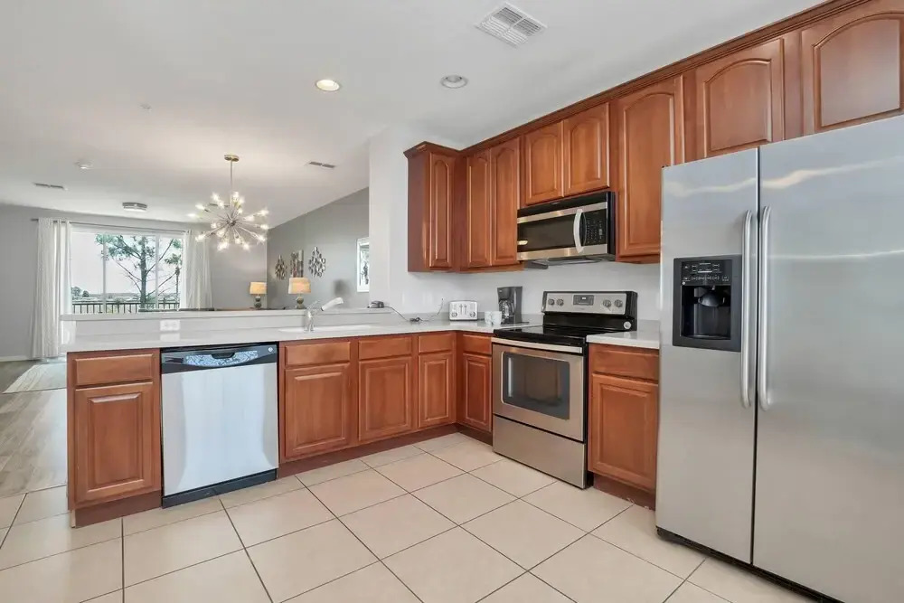 Elegant and Spacious 3BD Town Home With CDC Standards - CLOSE to Convention Center #3VC007