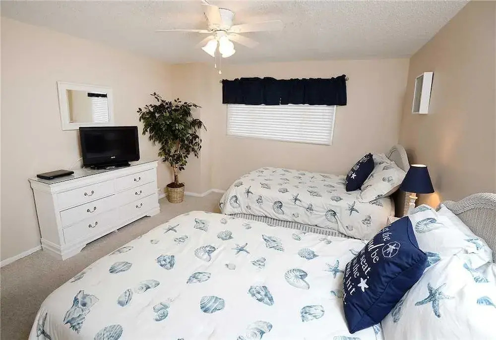 Regency Towers 1013 - Two Bedroom Condo