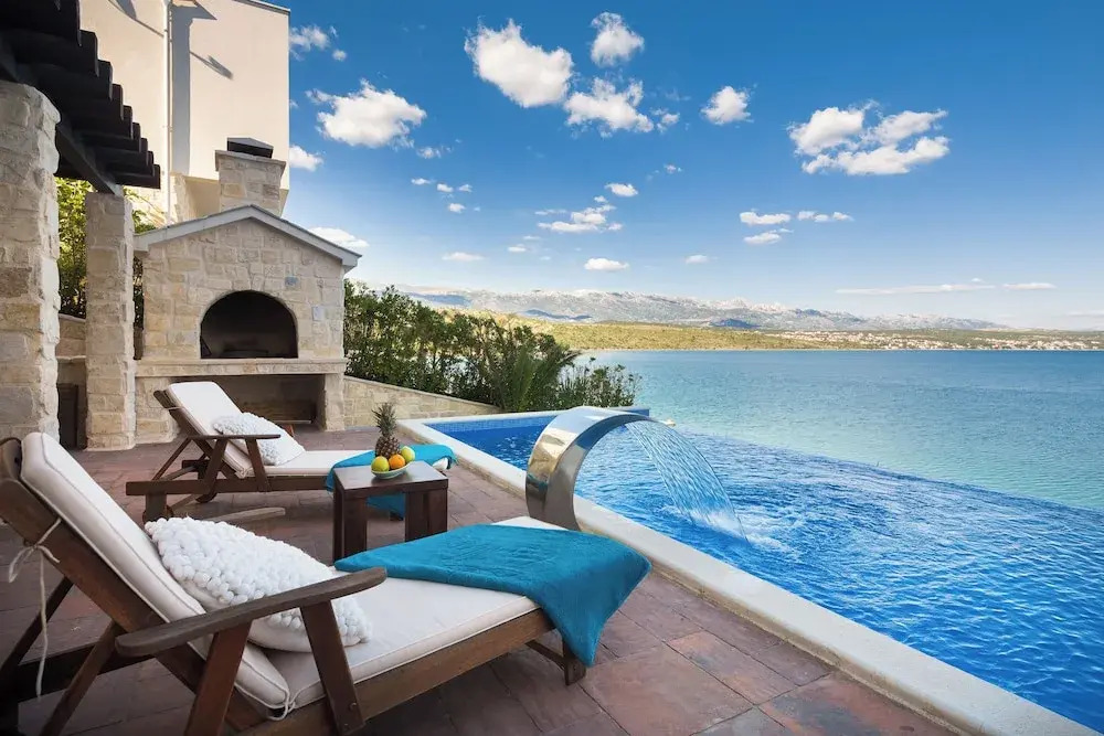 Luxury at Villa Cama - Your dream vacation Rental