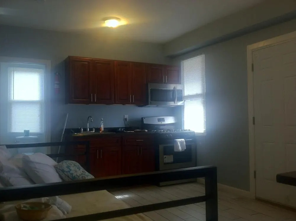 HC-121 Beach Haus
