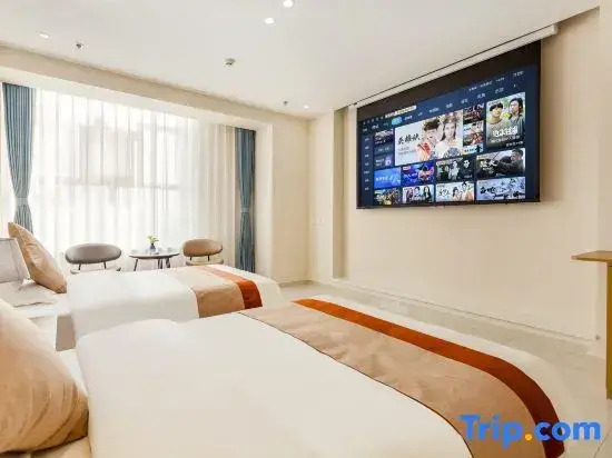 Zhengding Little Dolphin Business Hotel
