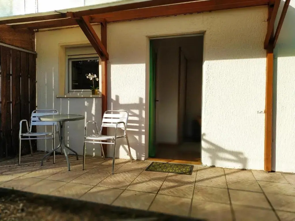 Studio meublé au vert - 3km de Périgueux