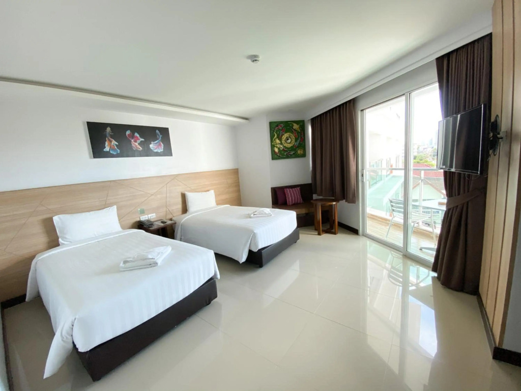 Vareena palace hotel