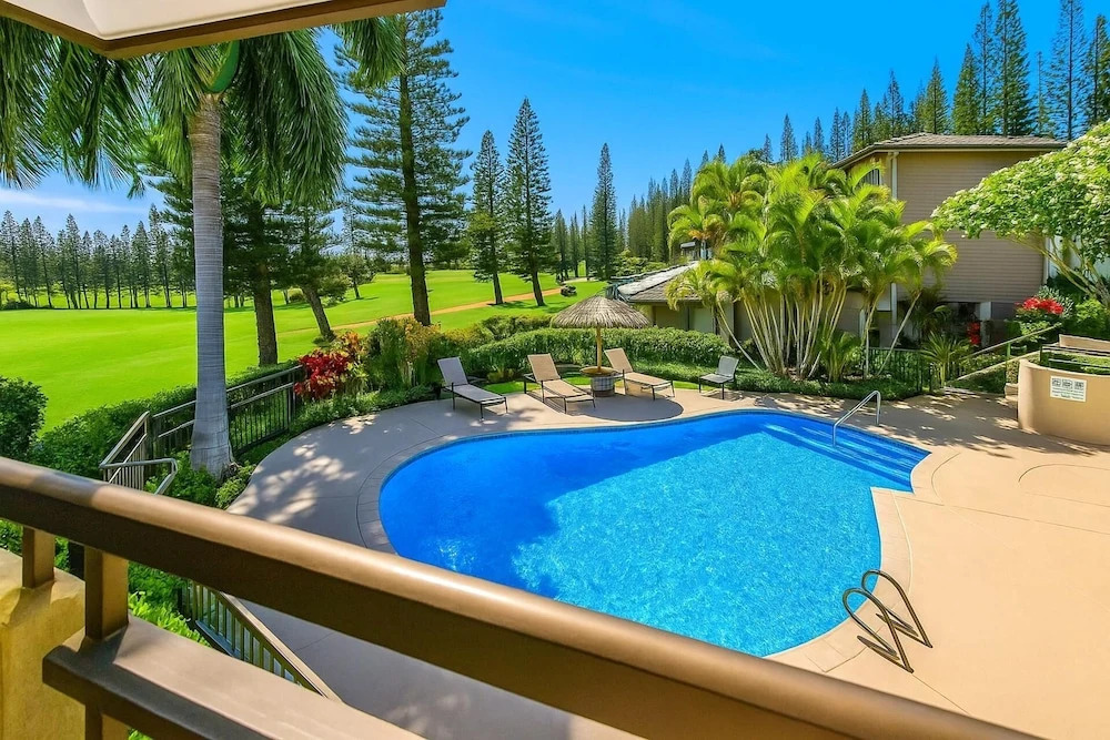 Kapalua Golf Villas Ocean View 2 BR Sleeps 6 Villas Perfect for Golfers Complimentary Car with 6 Nights KGV-21P2 by KBM