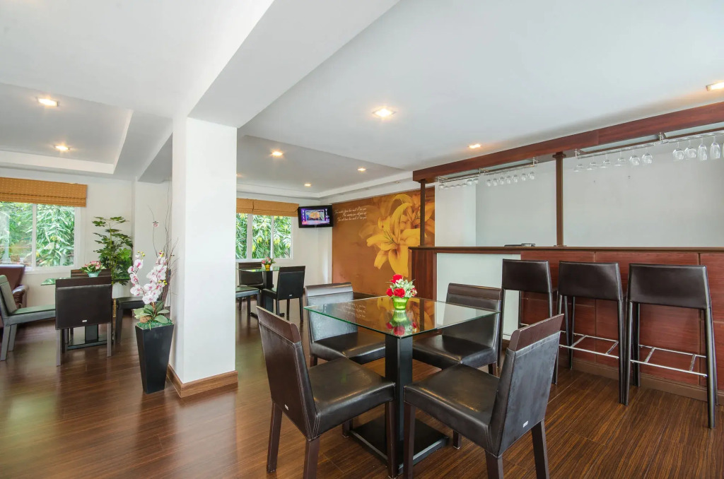 Sunday Platinum Suites