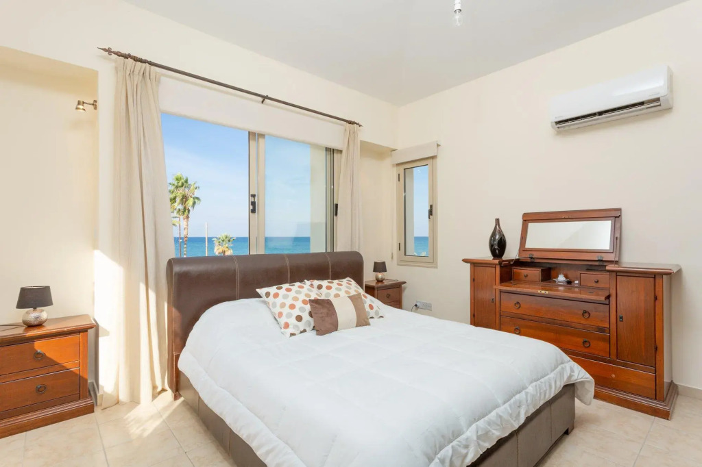 Villa Seashore One