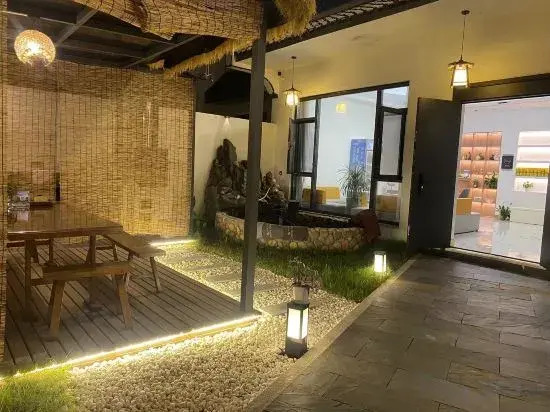 Yuepeng Joy House Inn  (Wuyuan high-speed railway station)