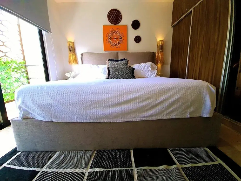 Bahay By Riviera Rentals