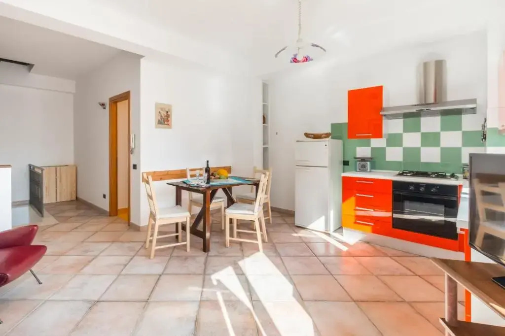 Dabbanna house near the sea, parking & wifi