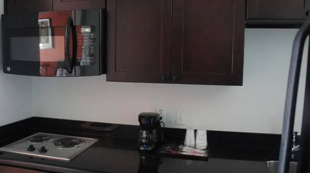 Lux Inn and Suites