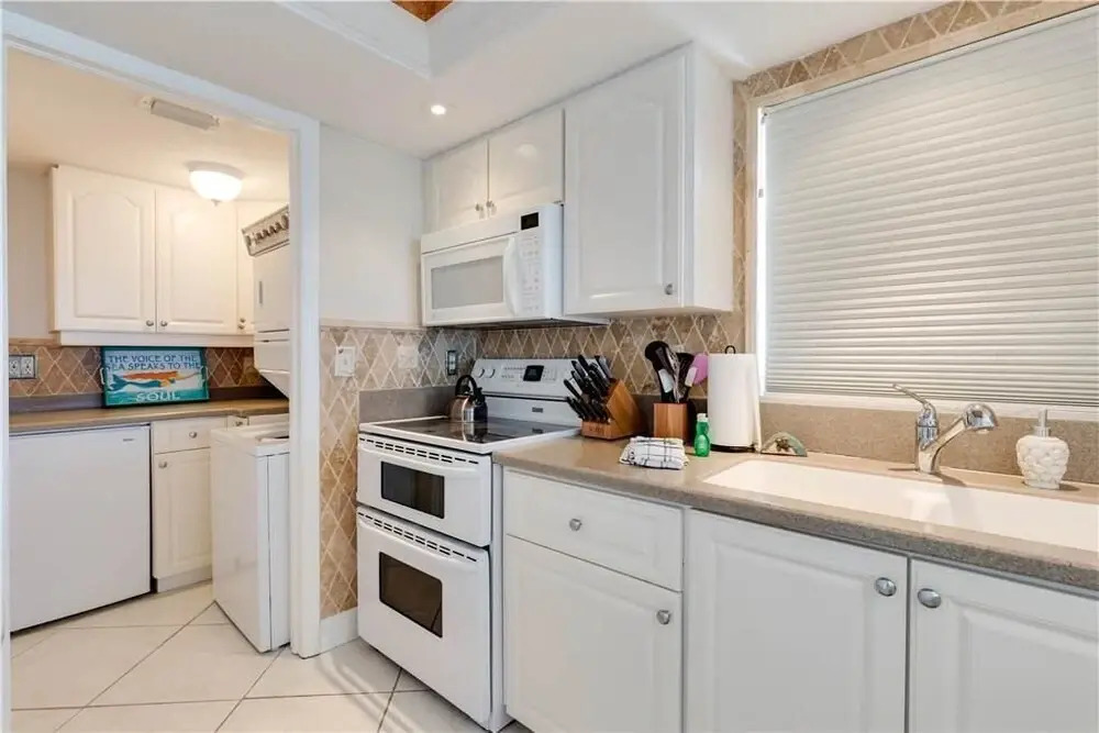 Strandview Tower 701 - Two Bedroom Condo