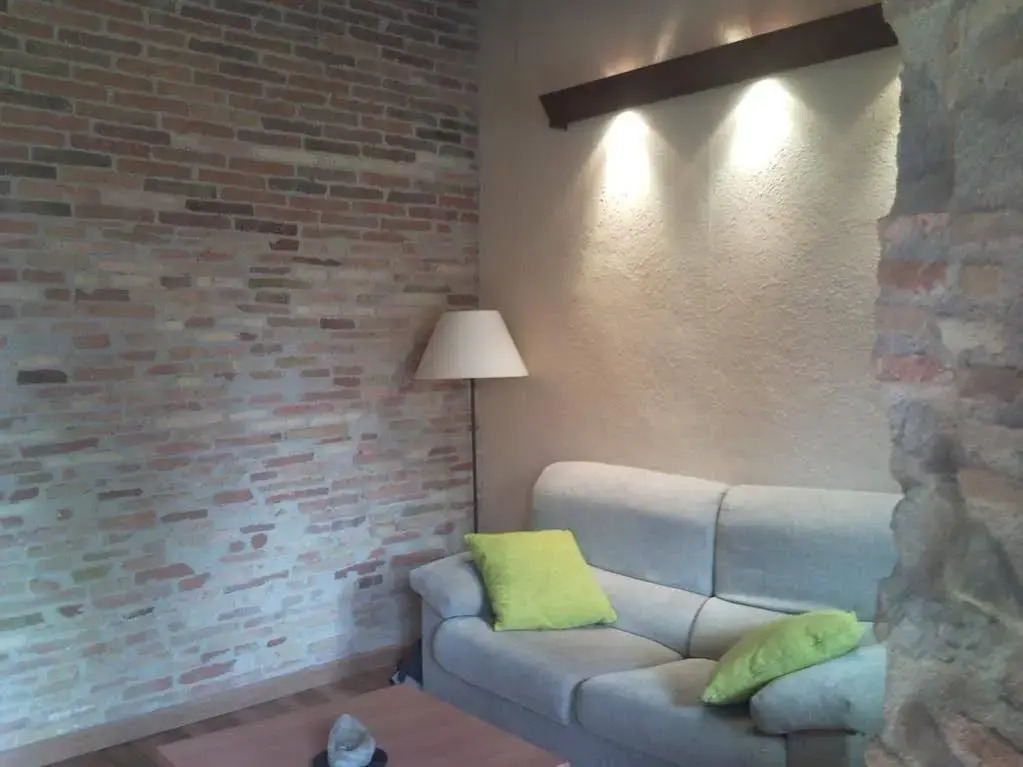 Sleepin Girona