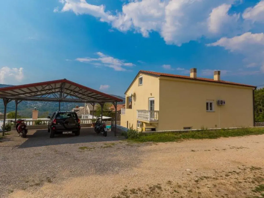 Kuca Ujdenica
