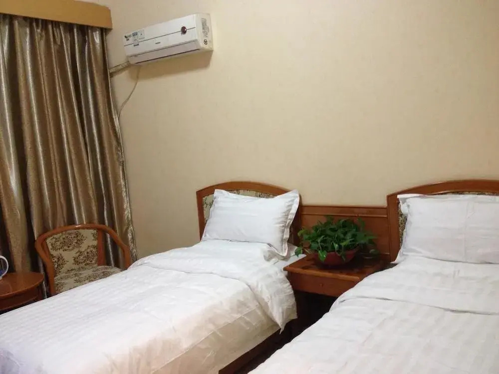 Taihua Hotel