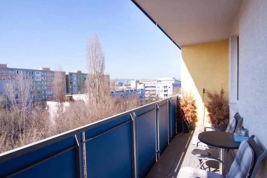 After Six Apartment