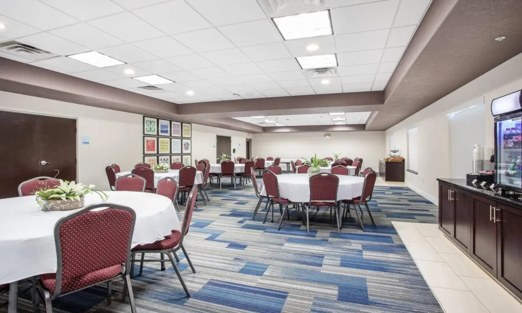 Holiday Inn Express Hotel & Suites Glasgow by IHG