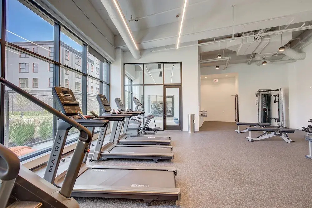 4BR Group Retreat Near Lincoln Park