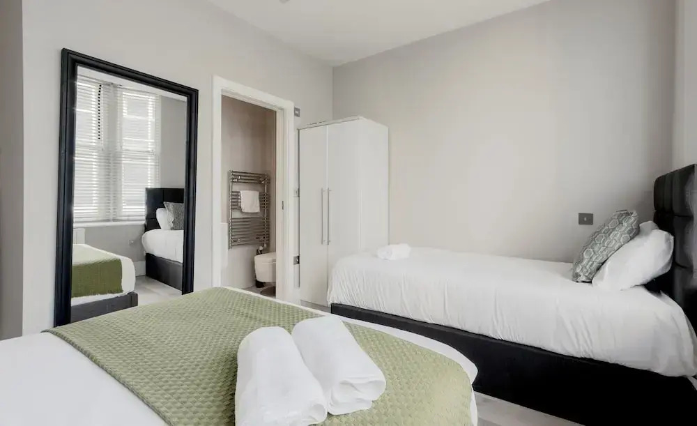 Superb Apartments opposite Edgware Road Station