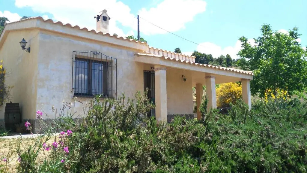 Sorrosa casa vacanze bifamiliare in montagna panorama stupendo Sardegna