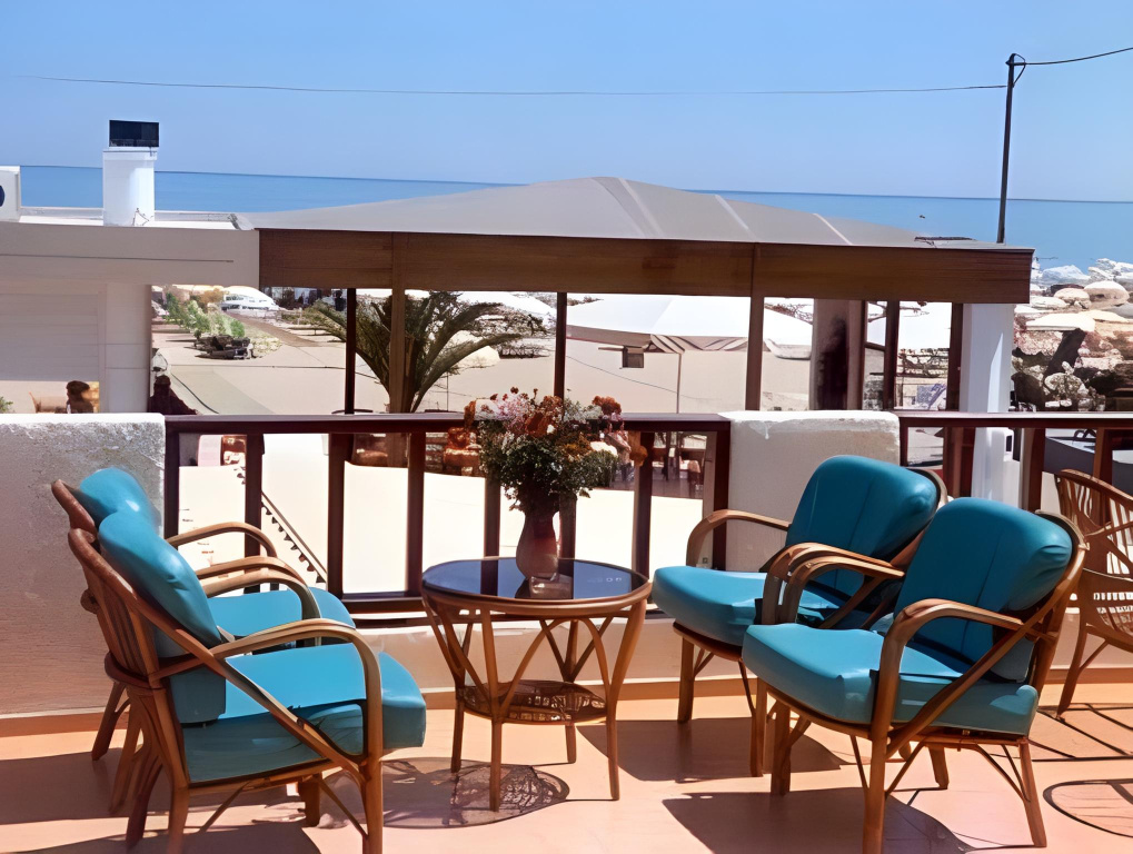Smaragdine Beach Hotel