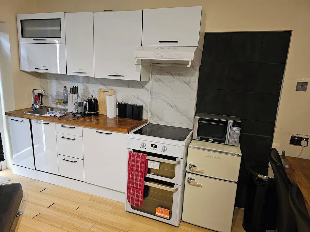 Umbrella Properties Apartment Birmingham