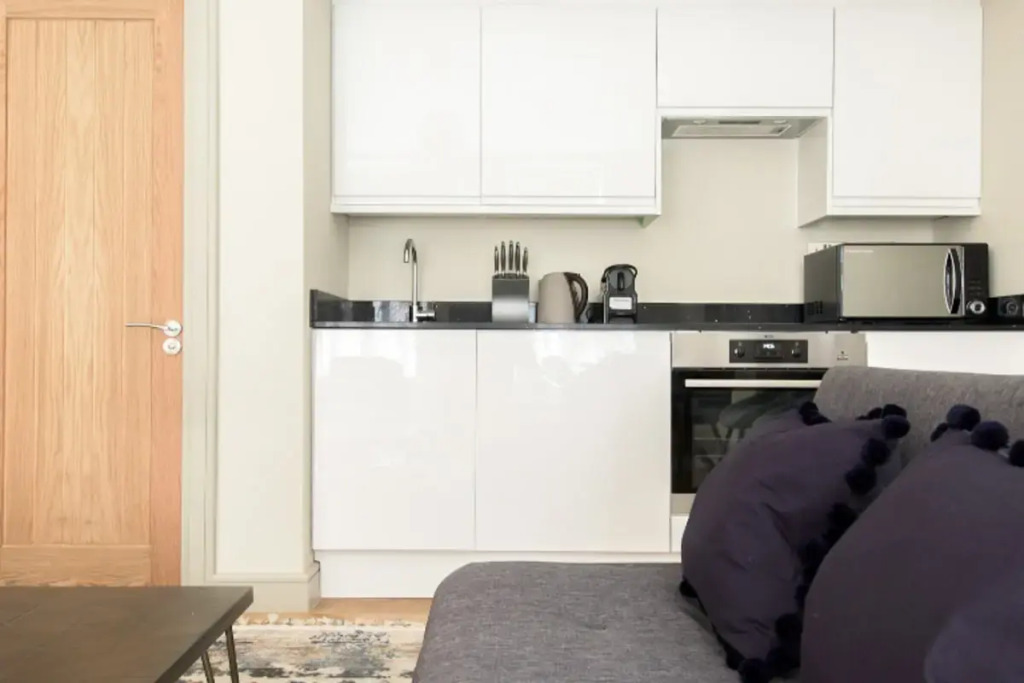 The Mayfair Retreat - Modern & Central 1BDR in 3 Apartments