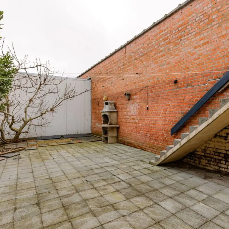 Spacious Vacation Home for 12 Guests in Westende