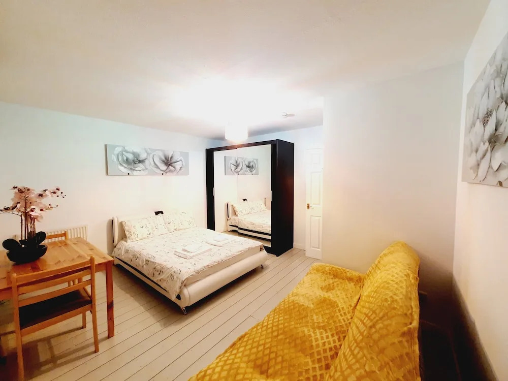 London Marylebone Grendon rooms