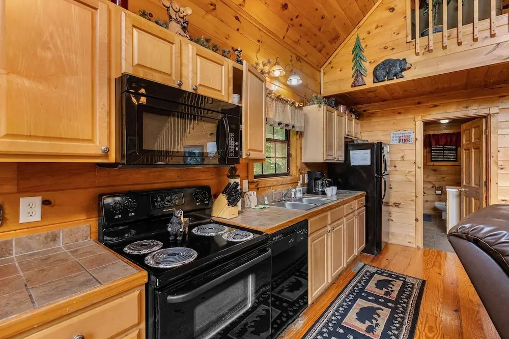 Caught Ya Peek'n 1 Bedroom Cabin by RedAwning