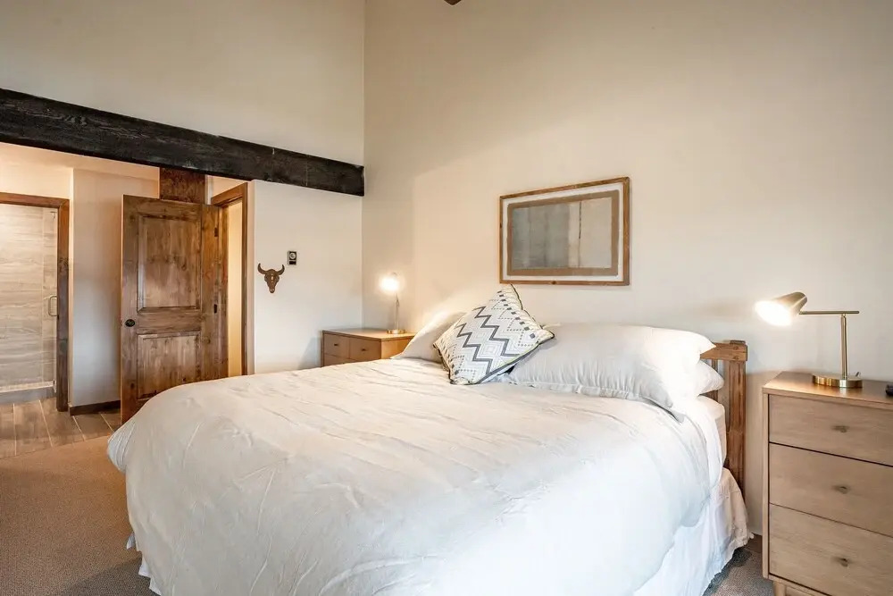Winterset 3 3 Bedroom Condo by RedAwning