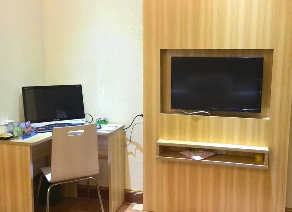 Lejunlai Business Hotel