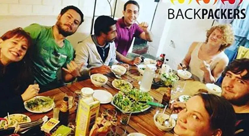 335 Backpackers
