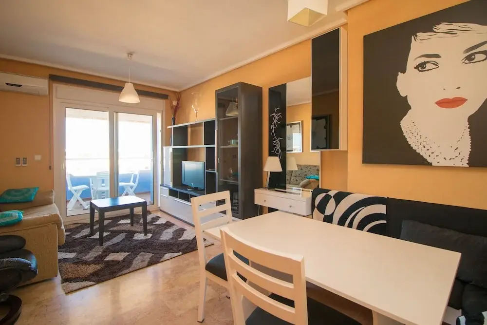 Apartment With Amazing Sea View